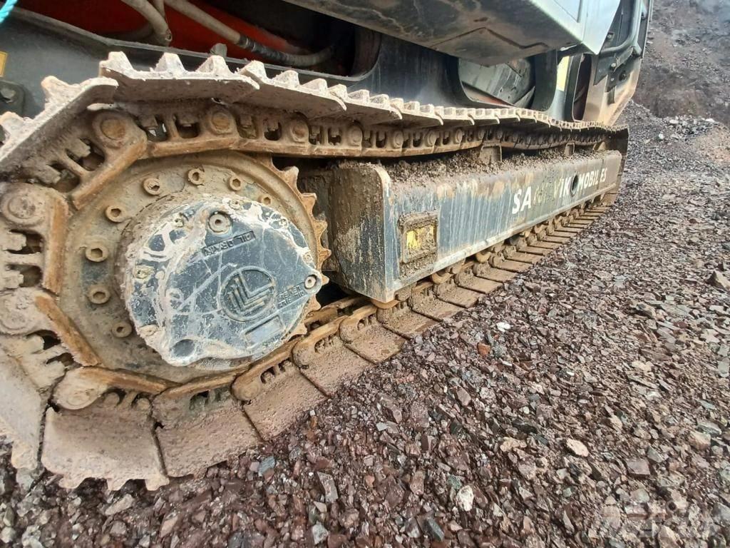 Sandvik QJ241 Mobile Brecher