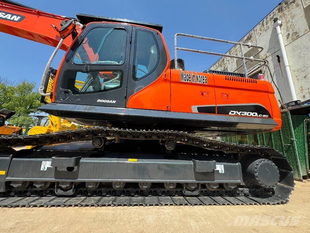 Doosan DX 300 LC-9S Raupenbagger