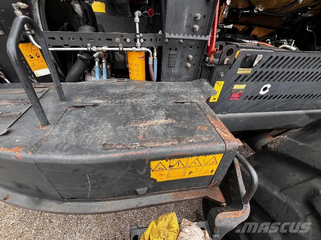 Ponsse Bear 6W Harvester