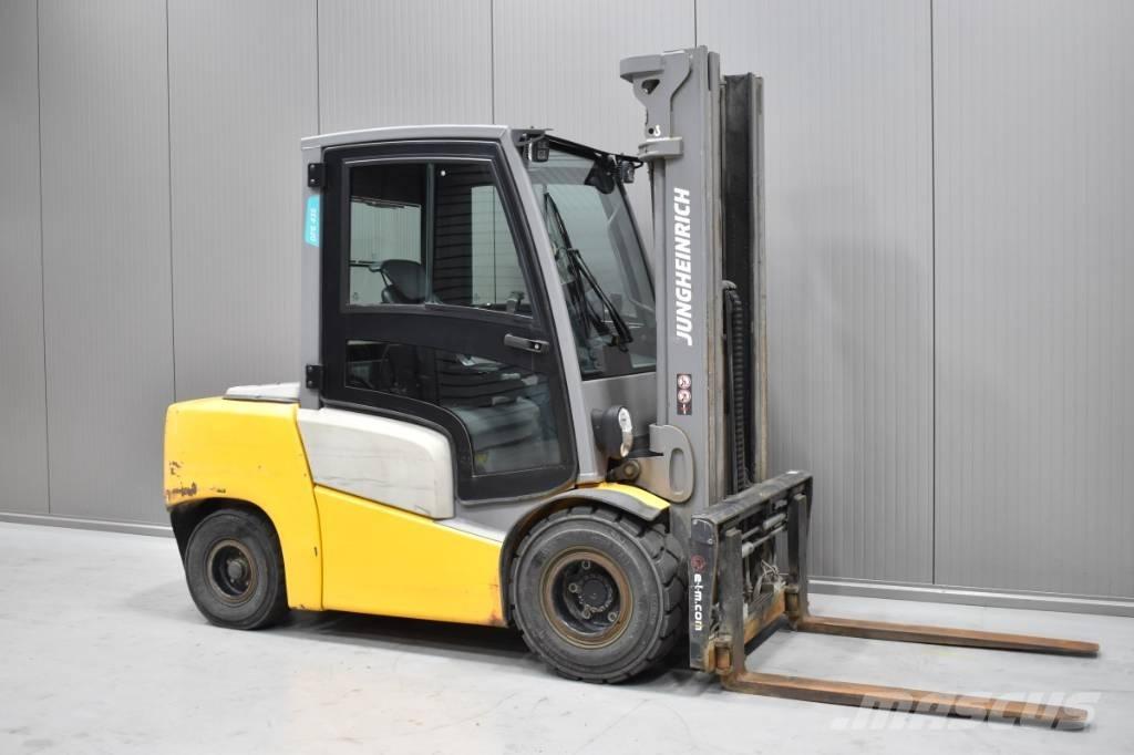 Jungheinrich DFG 435 Dieselstapler