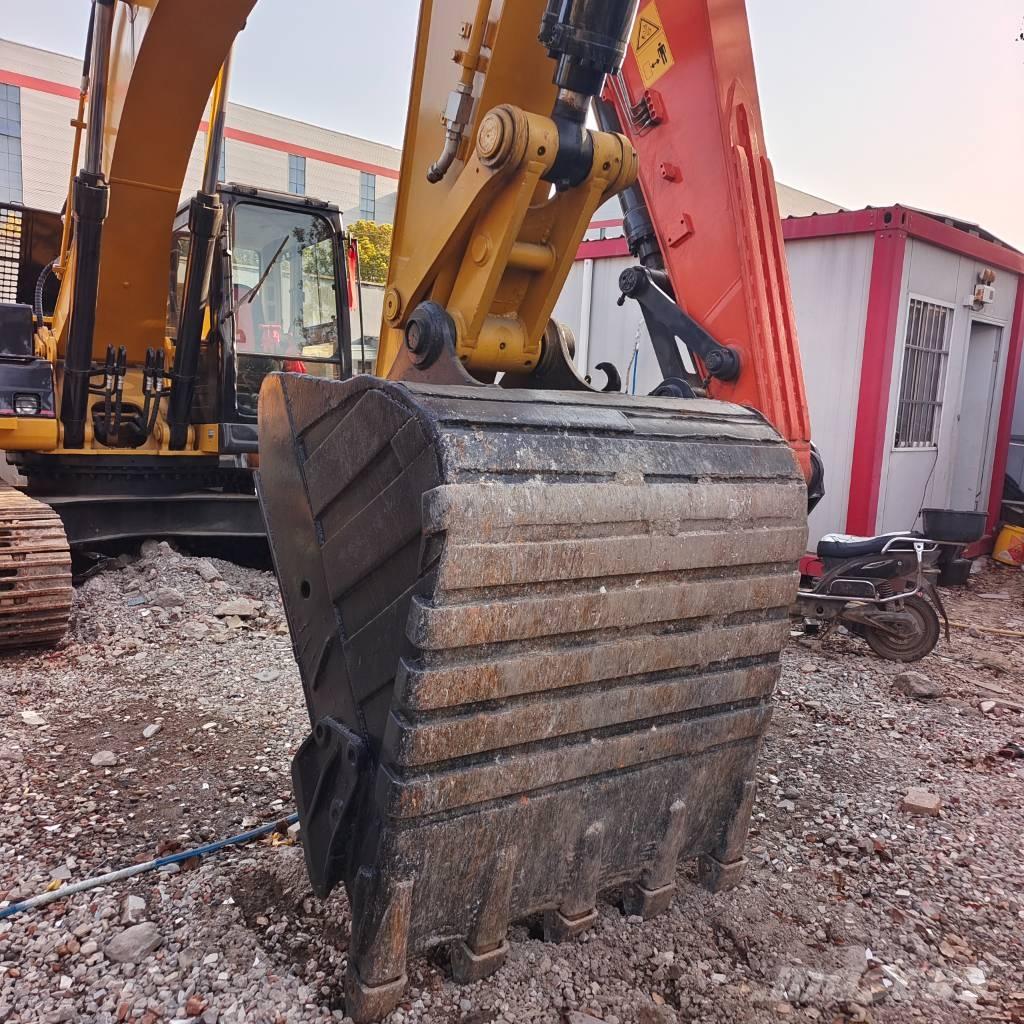 CAT 325 D Raupenbagger