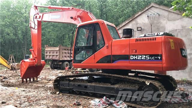 Doosan DH225LC-7 Raupenbagger