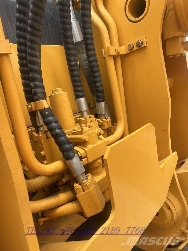 Shantui SD 32 Bulldozer