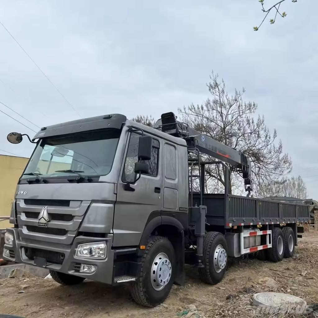 Howo 371 8x4 Kranwagen