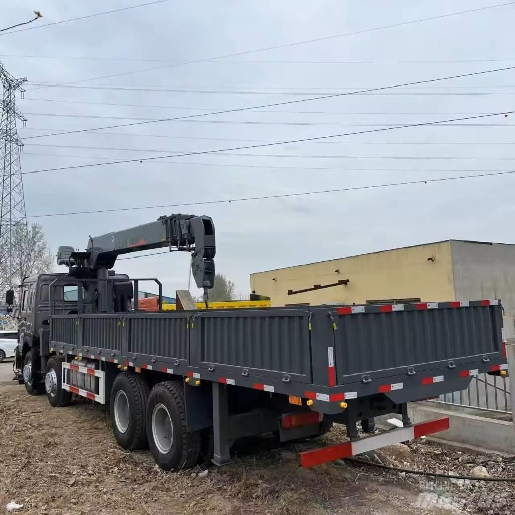 Howo 371 8x4 Kranwagen