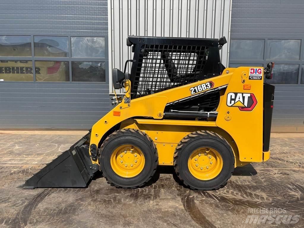 CAT 216B3 Radlader