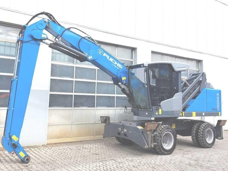 Fuchs MHL 320 F Materialumschlag