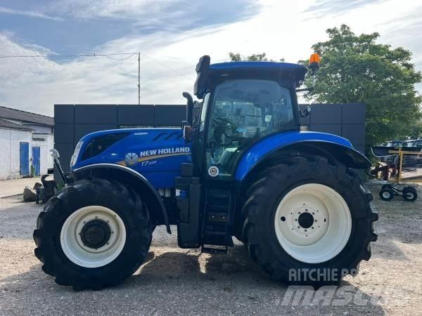 New Holland T7.225 Traktoren