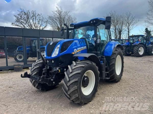 New Holland T7.225 Traktoren