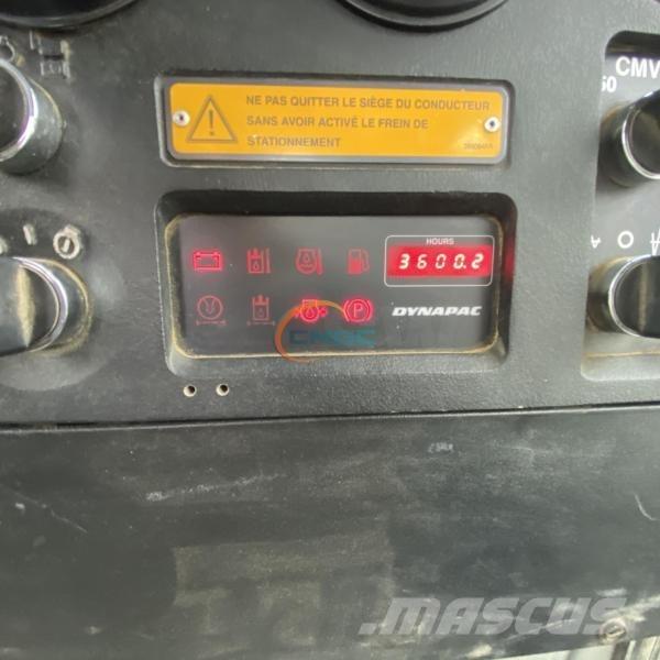 Dynapac CA302D Erdbauwalzen