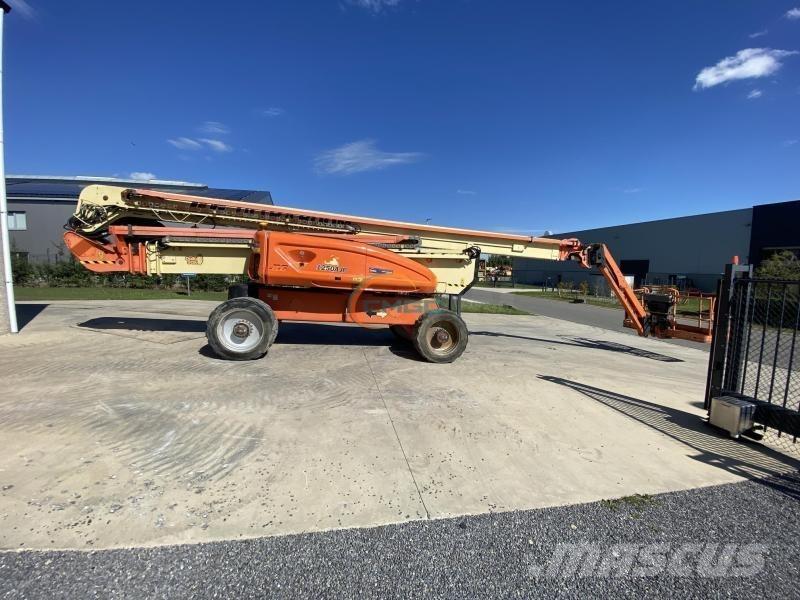 JLG 1250AJP Gelenkteleskoparbeitsbühnen