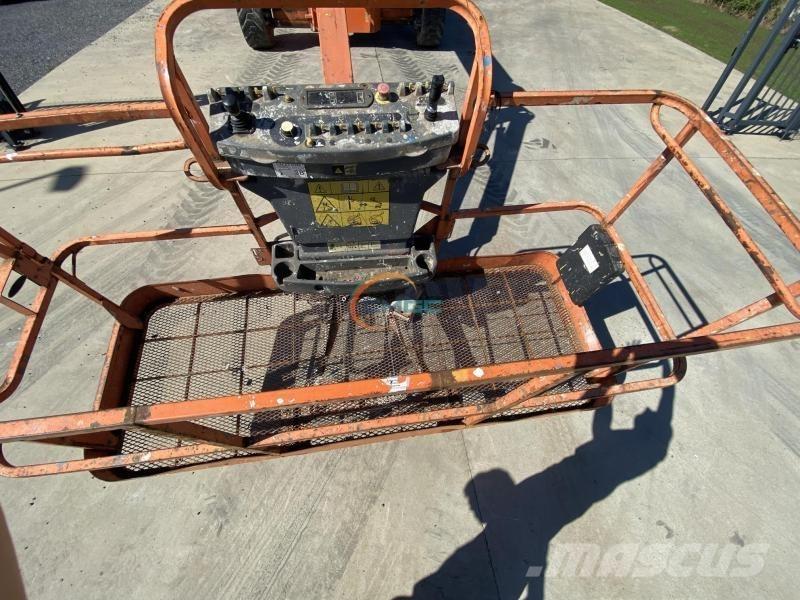 JLG 1250AJP Gelenkteleskoparbeitsbühnen