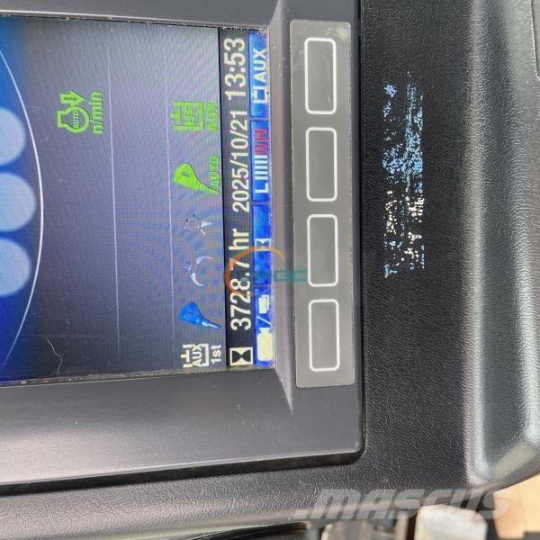 Takeuchi TB215R Mobilbagger