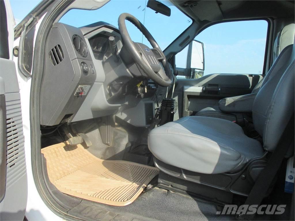 Ford F750 Abrollkipper