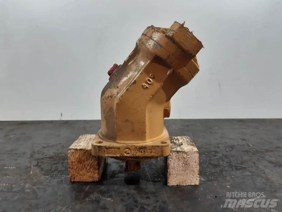CAT 215 Hydraulik