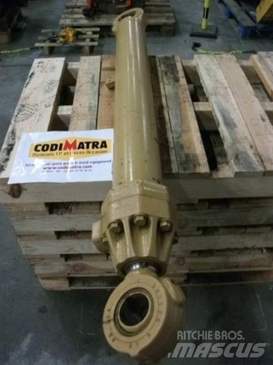 CAT 215 Hydraulik