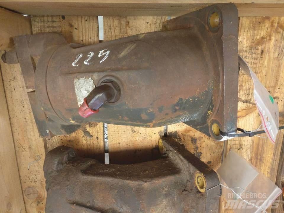 CAT 225B Hydraulik
