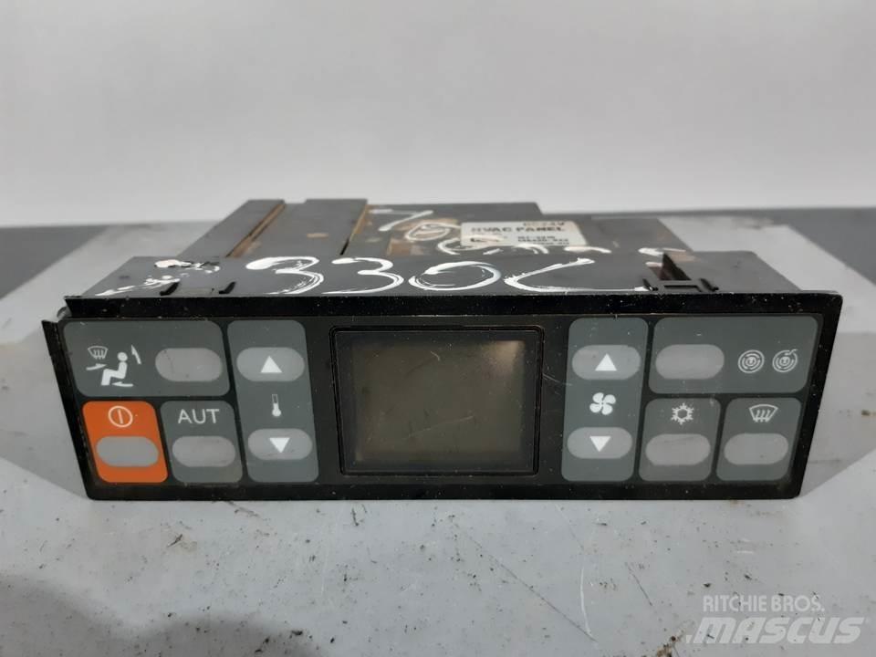 CAT 330C Kabinen