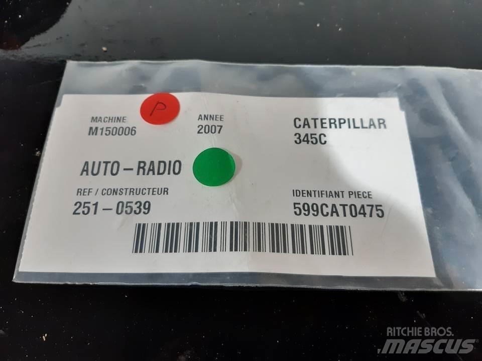 CAT 345C Kabinen