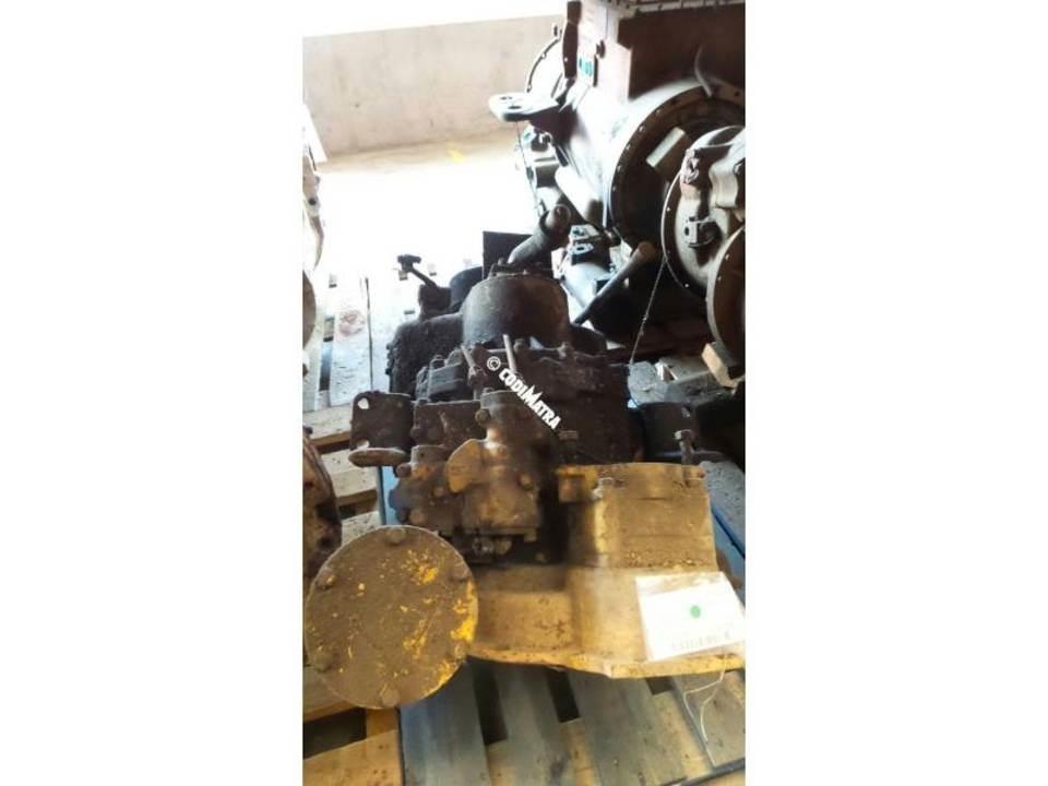 CAT 944A Getriebe