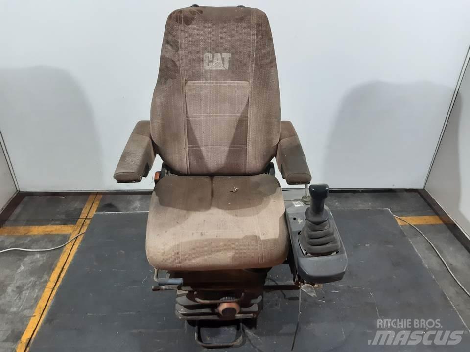 CAT M312 Kabinen
