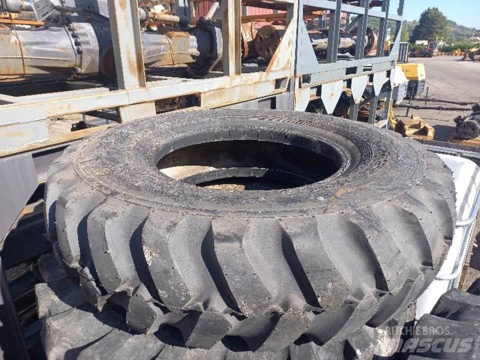 CAT M320F Ketten