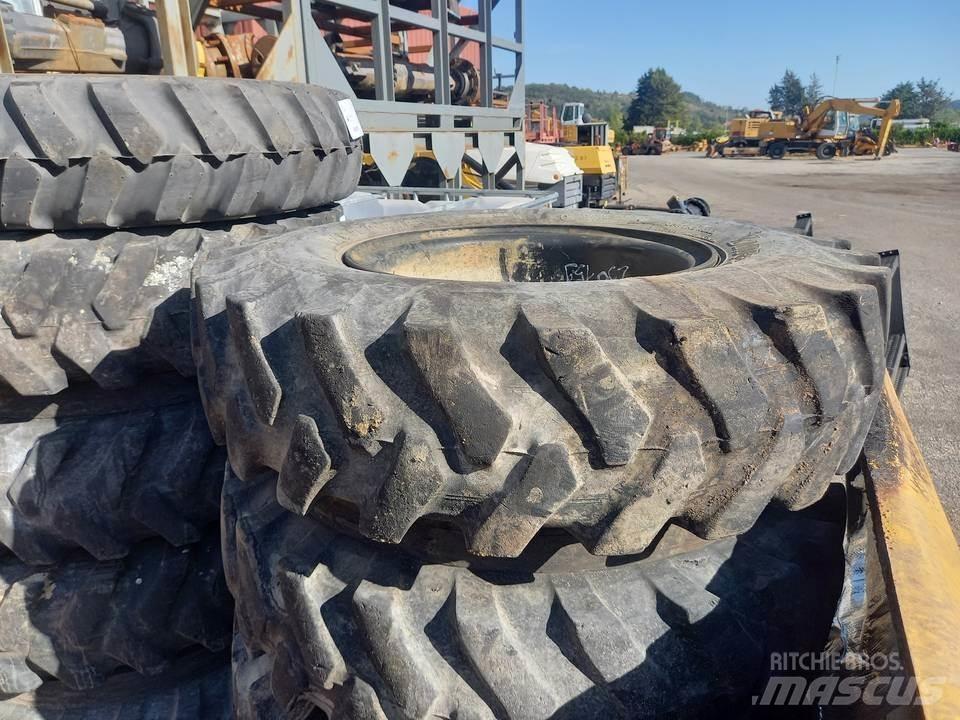 CAT M320F Ketten
