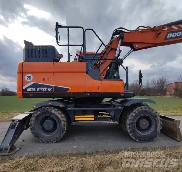 Doosan DX 170 W-7 Mobilbagger
