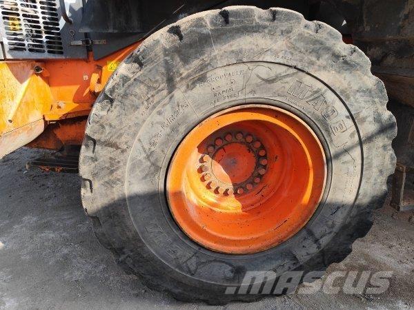 Hitachi ZW 220 Radlader