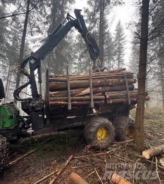 John Deere 1010 E Harvester