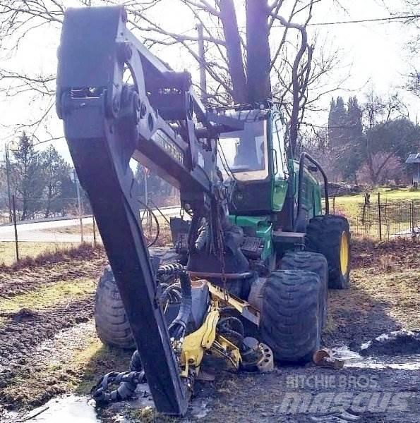John Deere 1270 E 6W Forstanhänger/Rückewagen