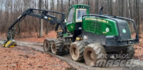 John Deere 1270 G 8W Forstanhänger/Rückewagen