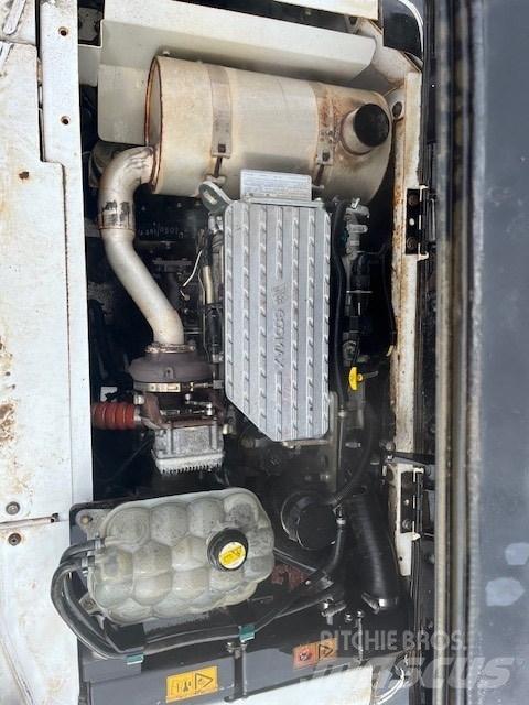 JCB JS145LCD Raupenbagger