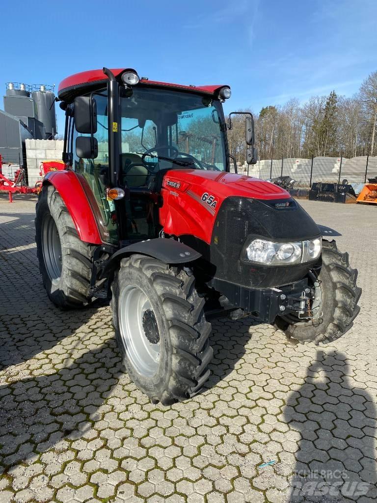 Case IH Farmall 65 A Traktoren
