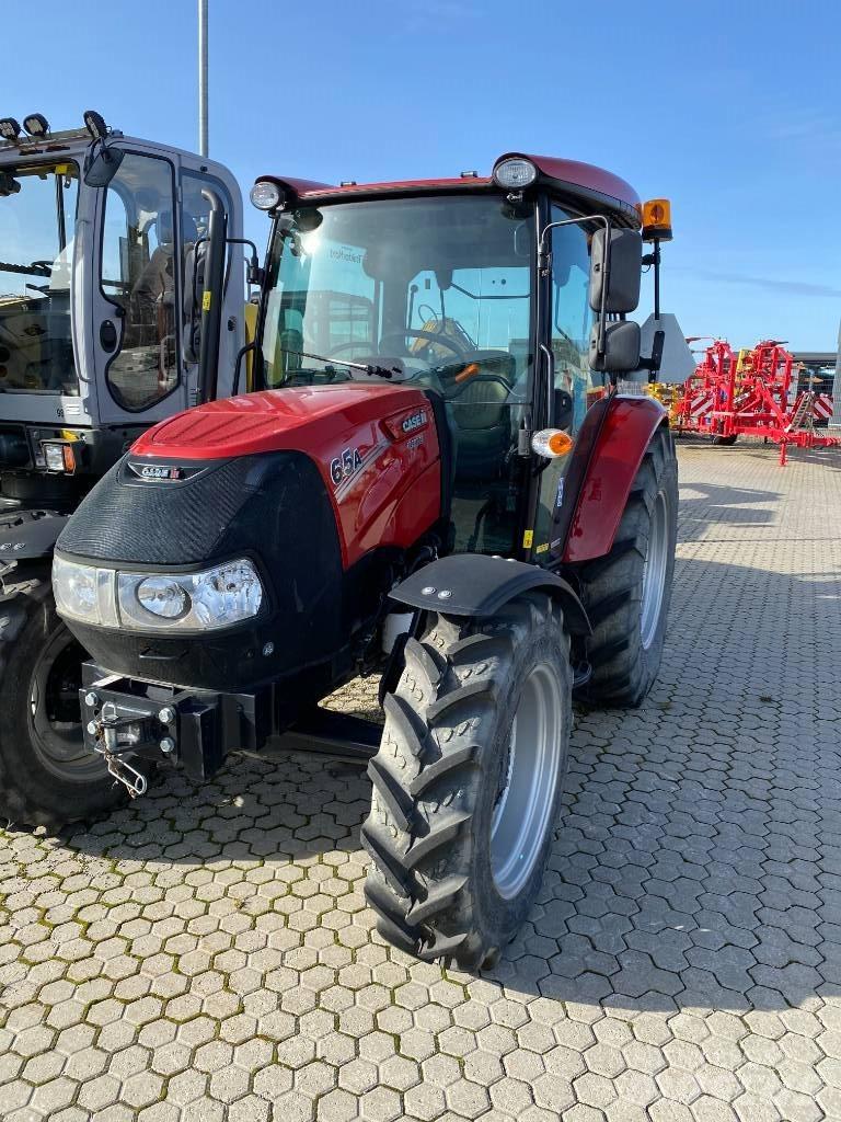 Case IH Farmall 65 A Traktoren