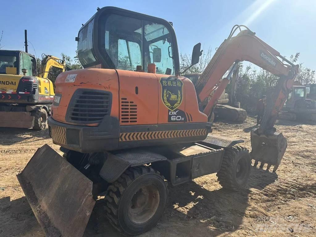 Doosan DX60W Minibagger < 7t