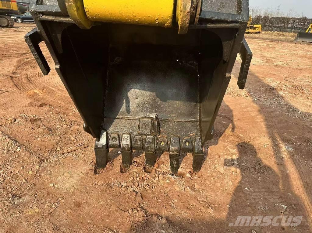 Komatsu PC 220 Raupenbagger