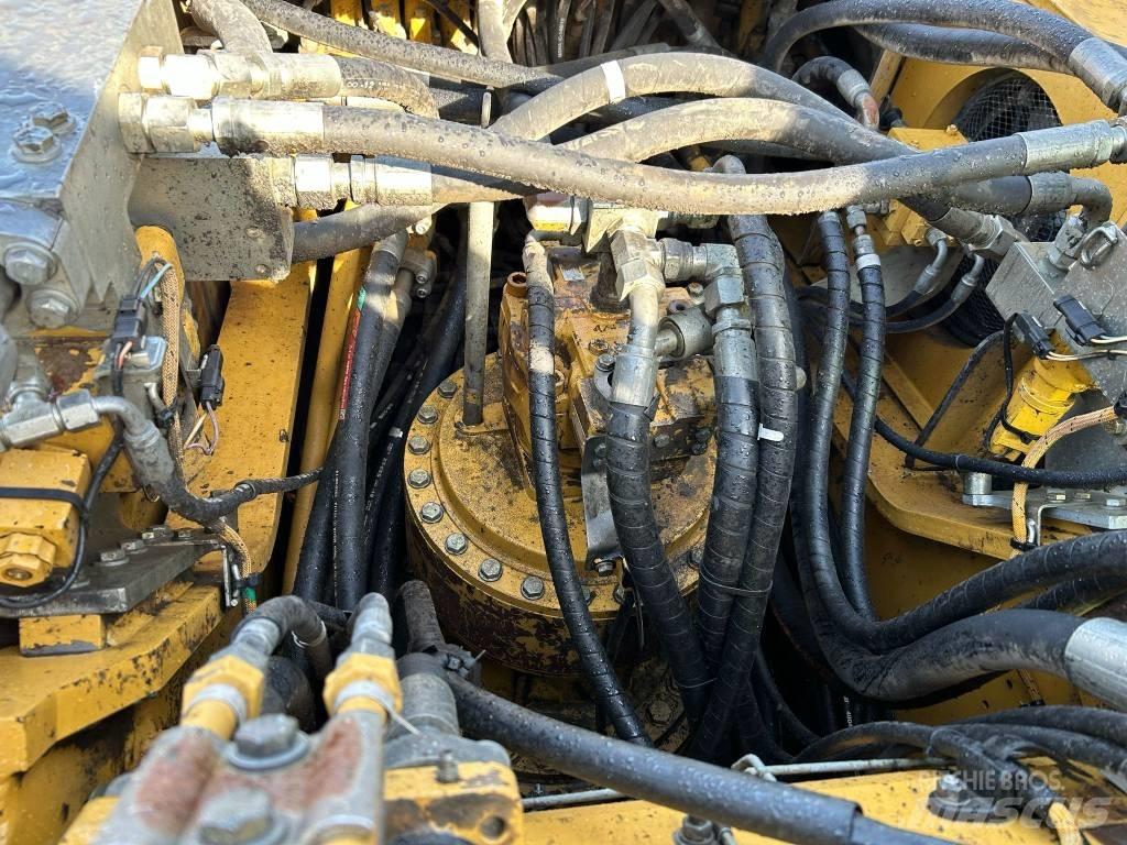 CAT 330 D L Raupenbagger