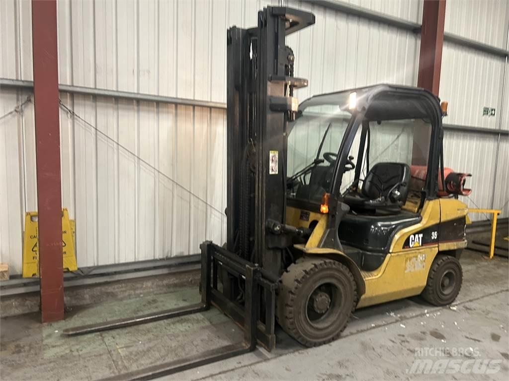 CAT GP35N Gasstapler