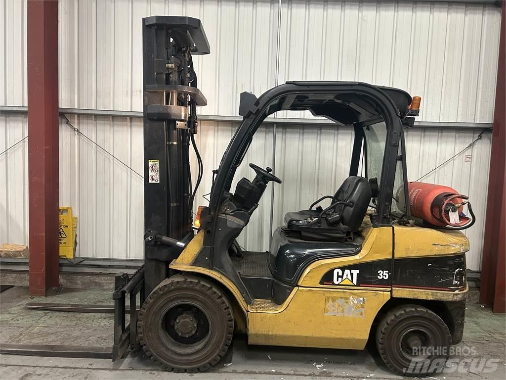 CAT GP35N Gasstapler
