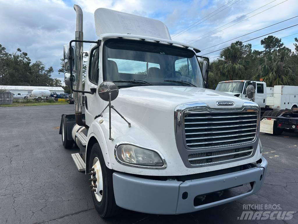 Freightliner M2 112 Sattelzugmaschinen