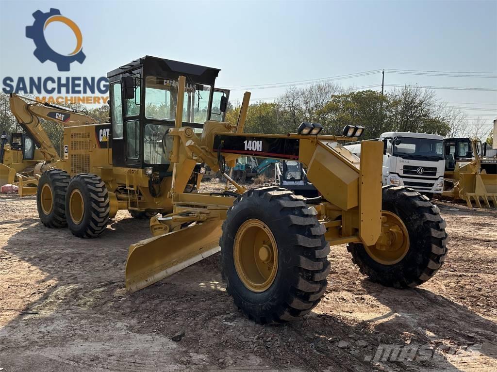 CAT 140H Grader