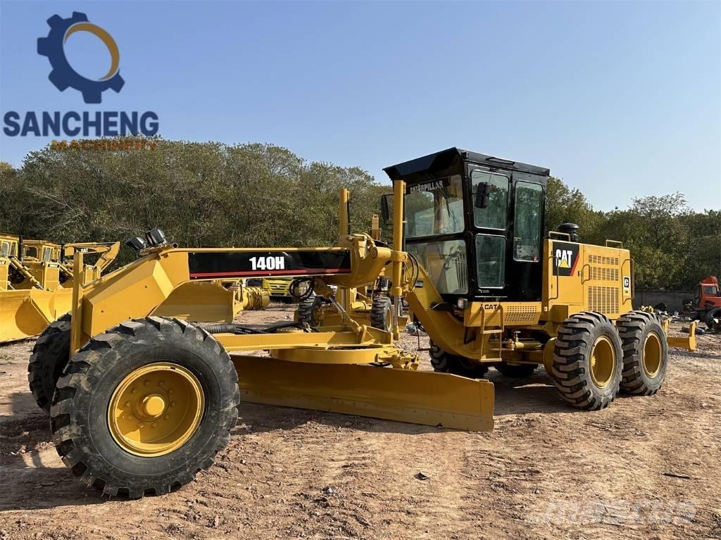CAT 140H Grader