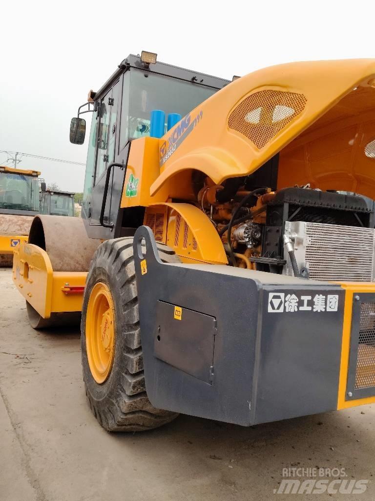 XCMG XS 203 J Walzenzüge