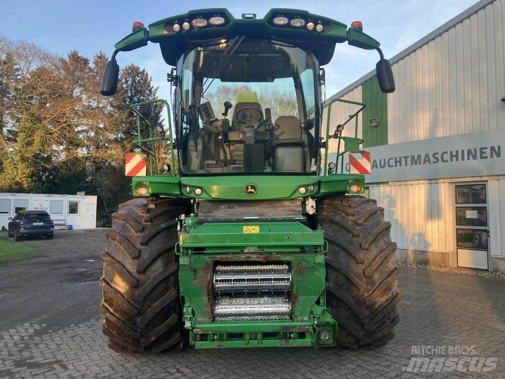 John Deere 8600 Feldhäcksler