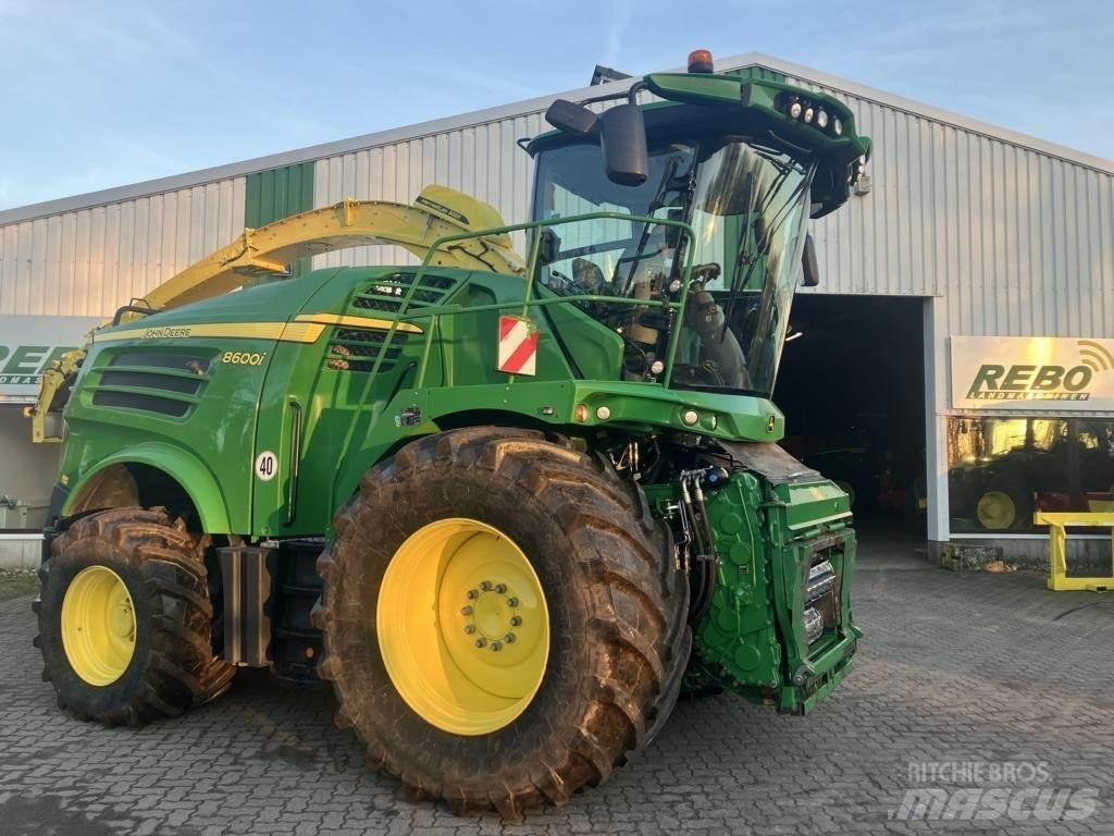 John Deere 8600 Feldhäcksler