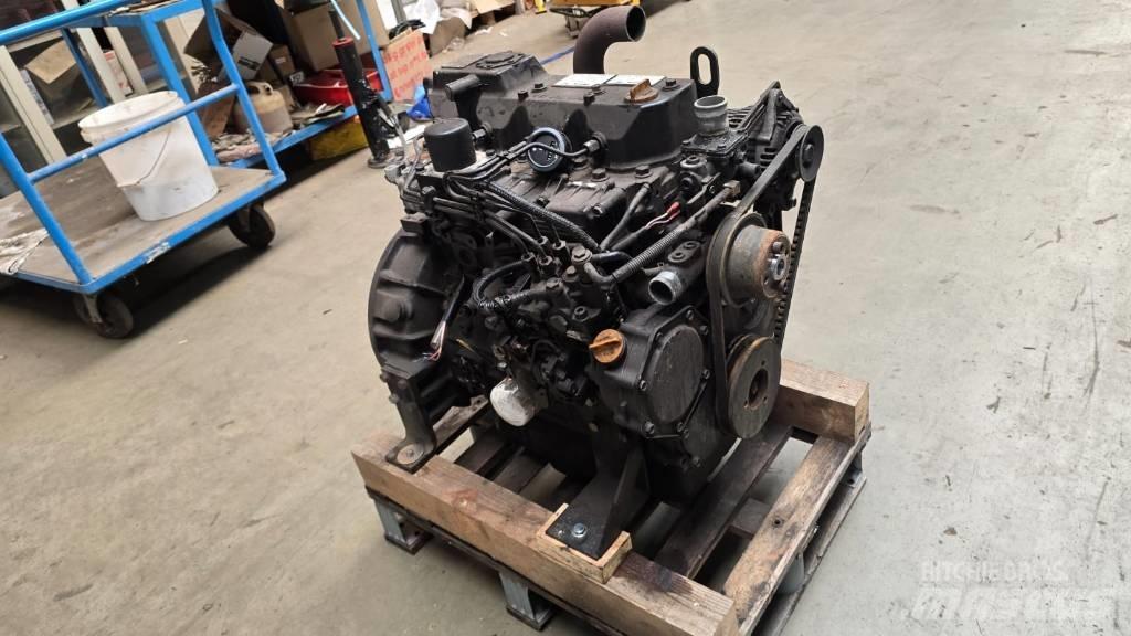 Yanmar 4TNV98 Motoren