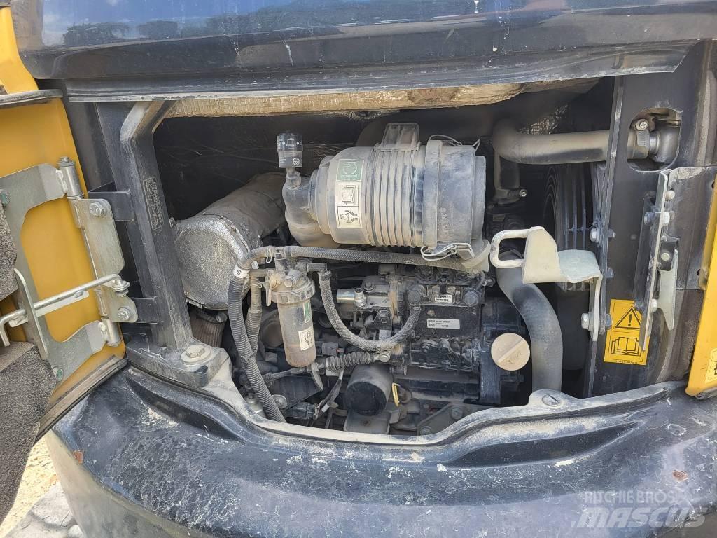 Komatsu PC26MR-3 Minibagger < 7t