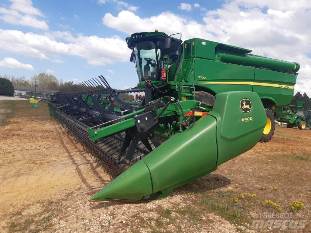 John Deere 640 D Erntevorsätze
