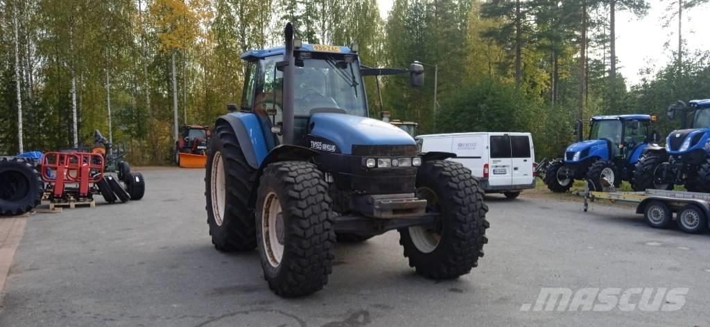 New Holland TM 165 Traktoren